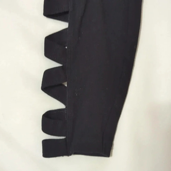 Express Peek-A-Boo Cutout Leggings, Color Black Size S - Picture 6 of 15